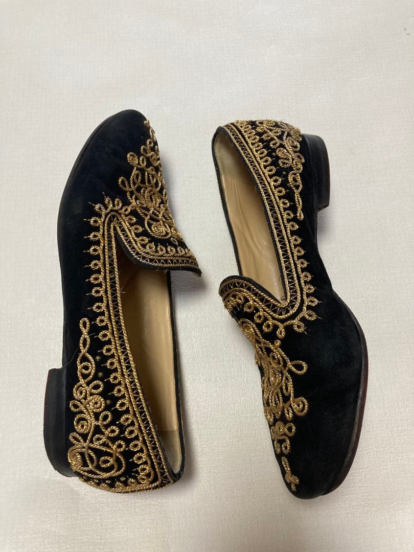 クリスチャン　ルブタン　スエードオペラシューズ 刺繍　送料込み