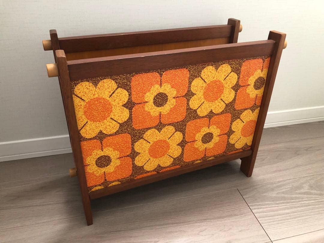 【希少】ヴィンテージレトロ　花柄木製マガジンラック