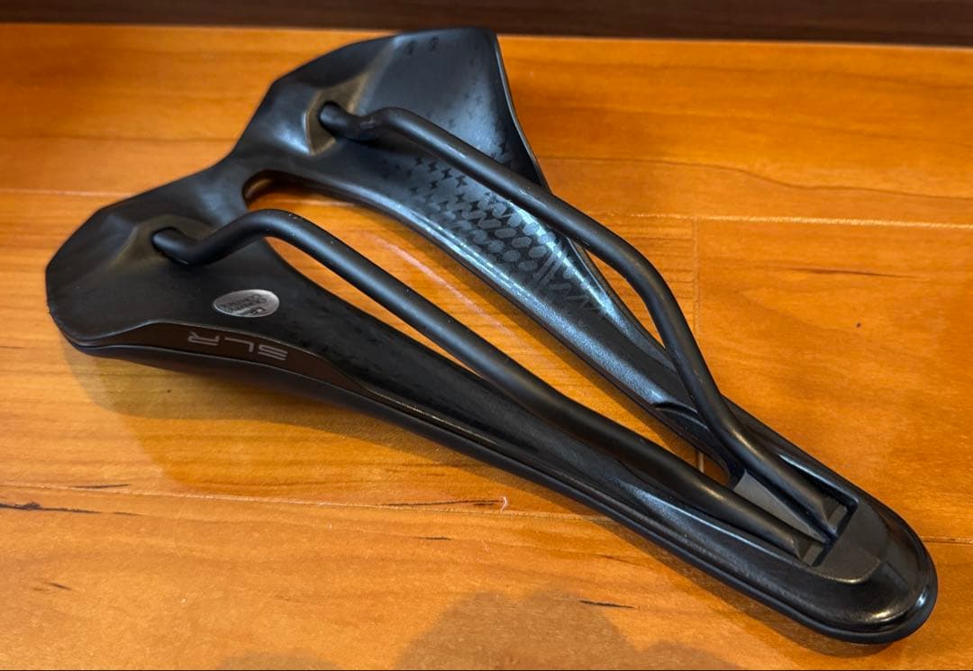 selle ITALIA（セライタリア）SLR L ほぼ新品