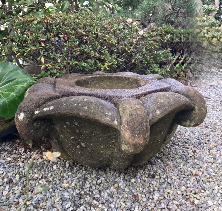 見立て水鉢・笠型