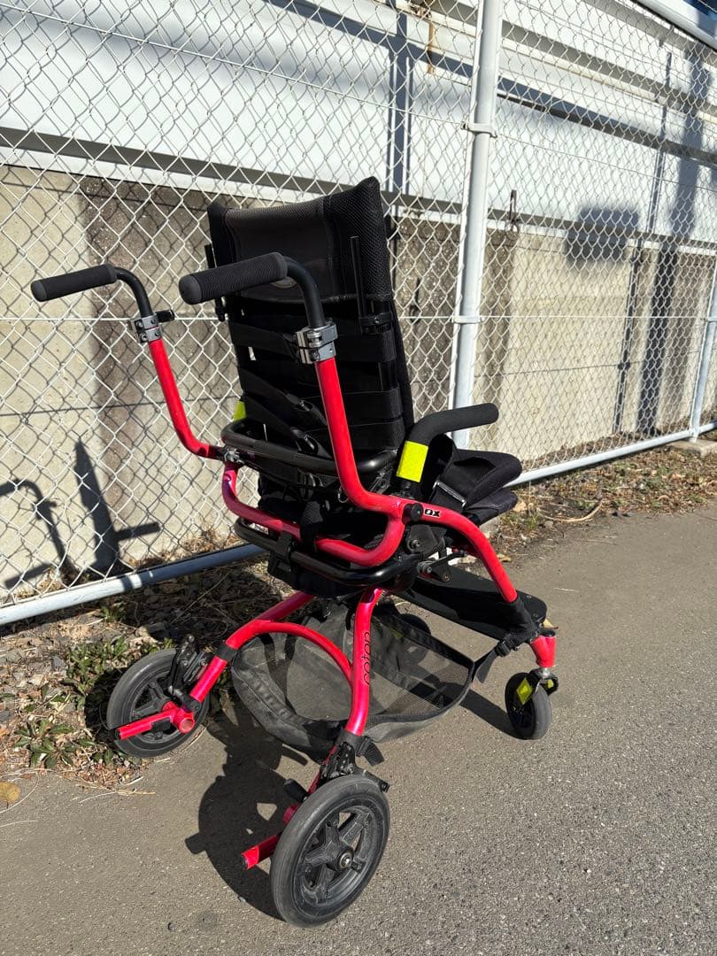 折りたたみ式　子ども用車椅子(オーエックスエンジニアリング　コトン　Mサイズ)