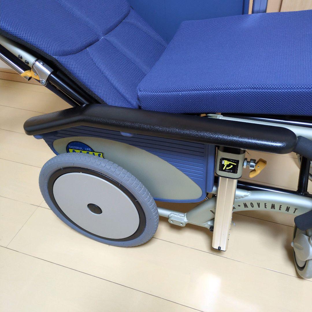 ティルト＆リクライニング連動式コンパクト車椅子　オアシス