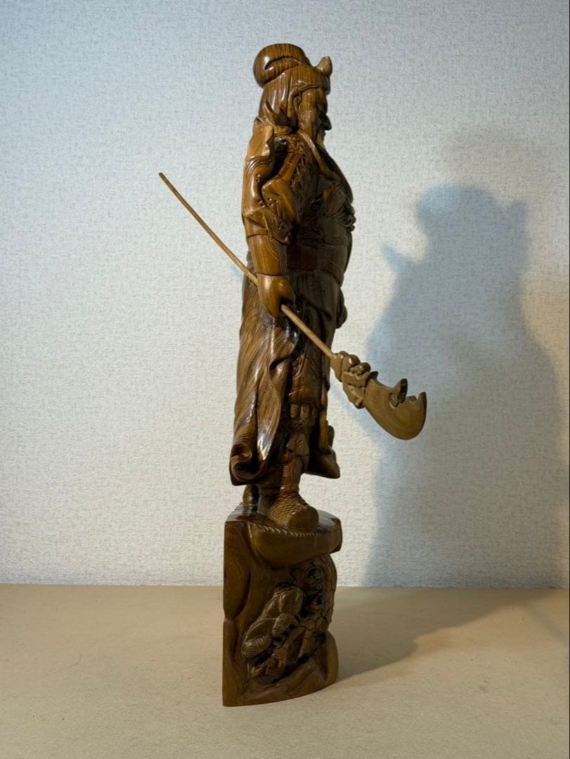 関羽　三国志　彫刻　一刀彫り　置物　インテリア