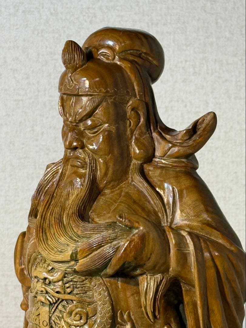 関羽　三国志　彫刻　一刀彫り　置物　インテリア