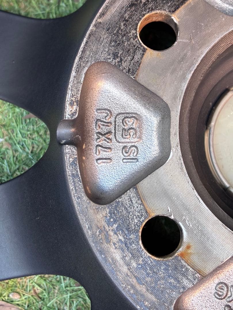 【送料込室内保管】VRX2 マツダ3ファストバック等215/50R17 バルミナ