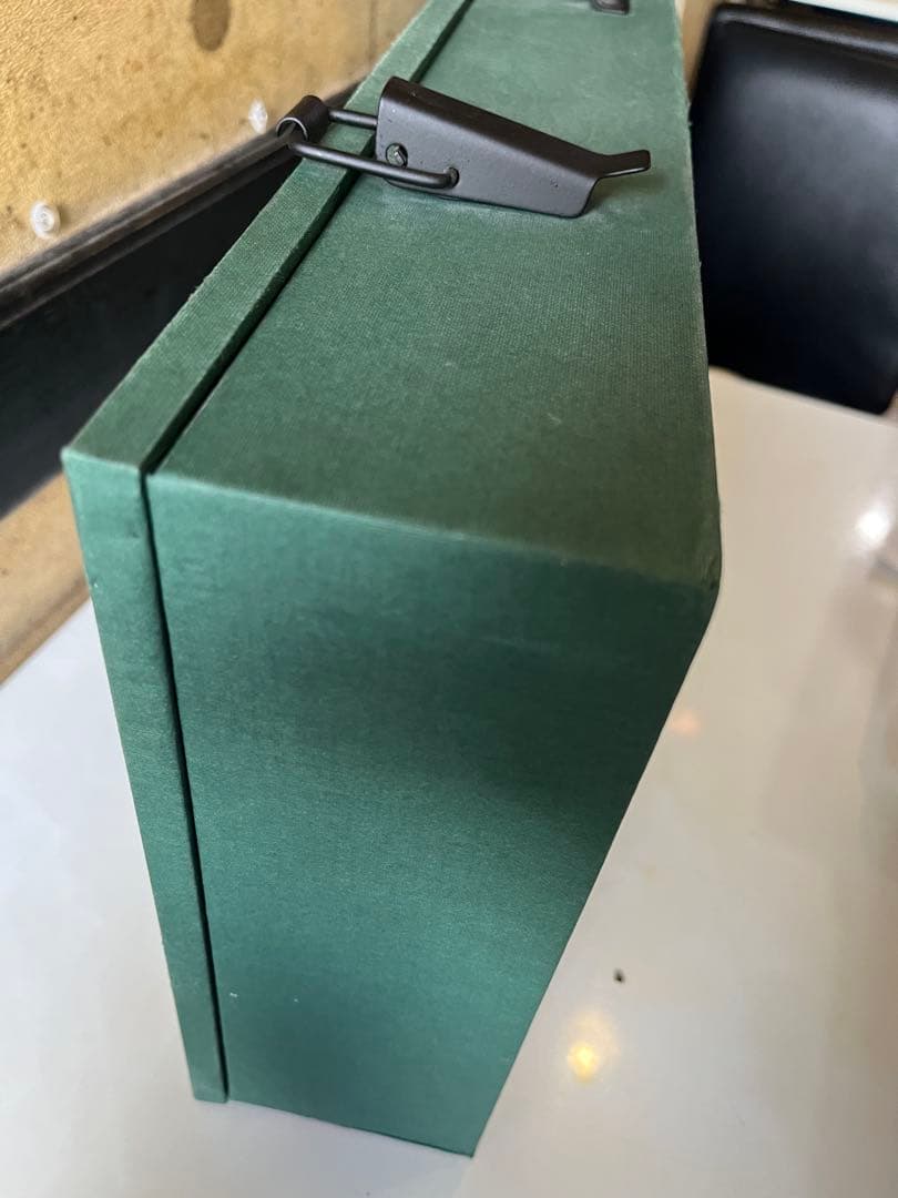 ラドガジャパン　カラシニコフウォッカ　空ビン