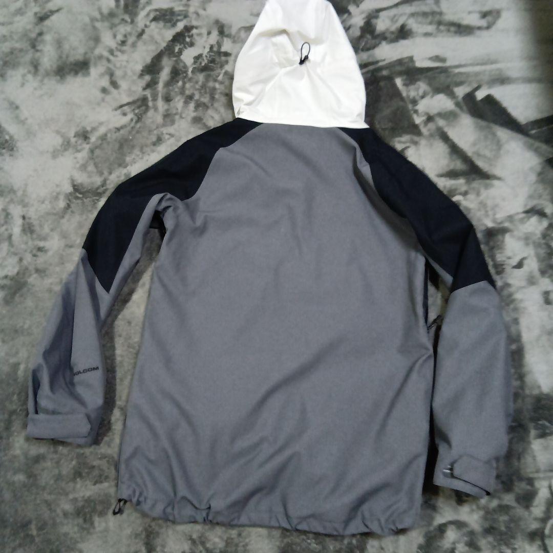 美品　VOLCOM　BRIGHTON PULLOVER 最高峰　アノラック