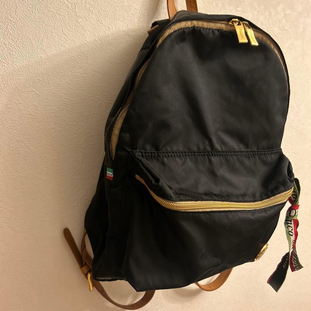 オロビアンコ　黒のリュック・バックパック