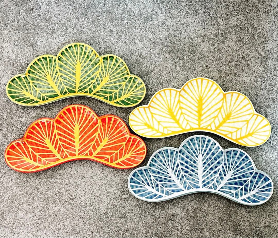 ６姉妹ママ様ご依頼錦金松葉形前菜皿　緑金白金　赤金　青銀　亀銘々皿　12点セット