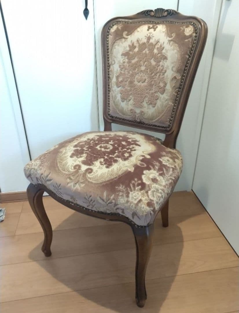 テーブル送料込　カリモク　最高級Domani　猫脚ダイニングセット　椅子送料別