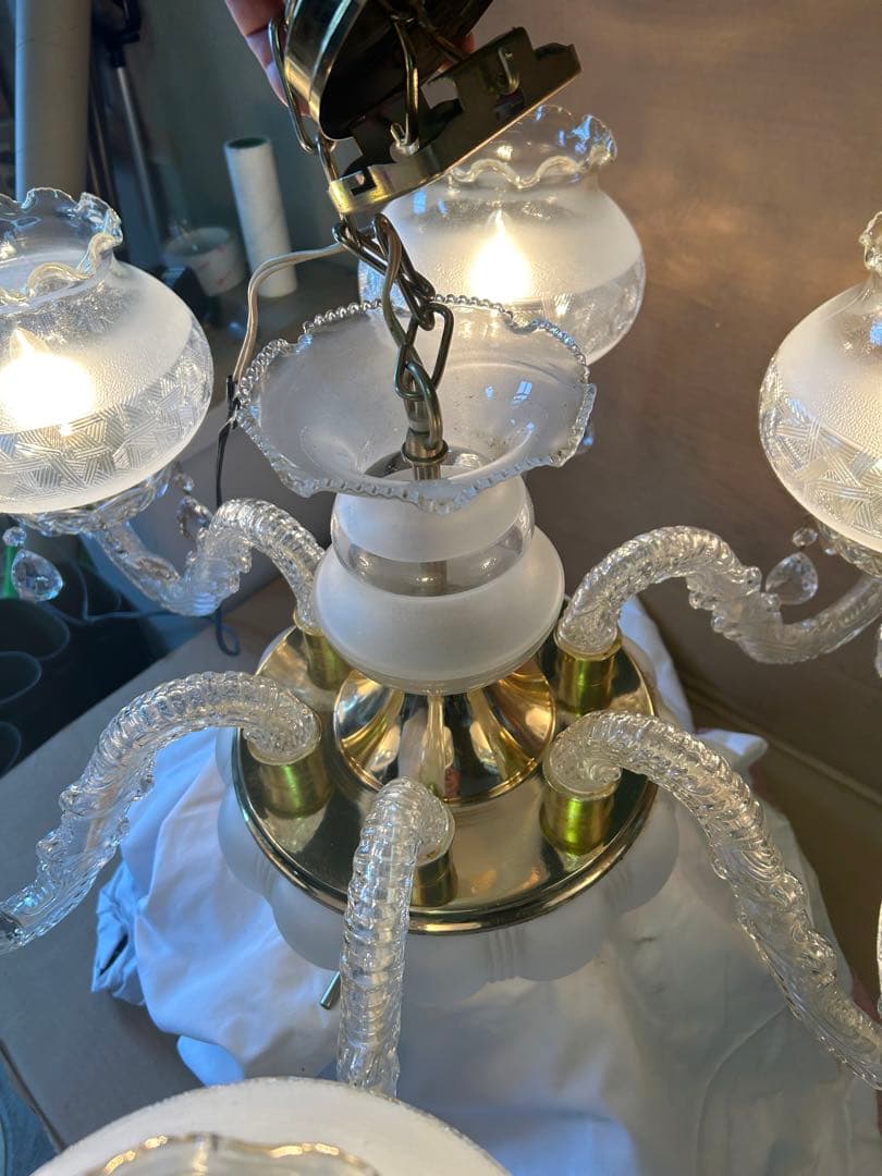 シャンデリア 6灯 ガラス細工　骨董品　アンティーク　中古品　動作確認済