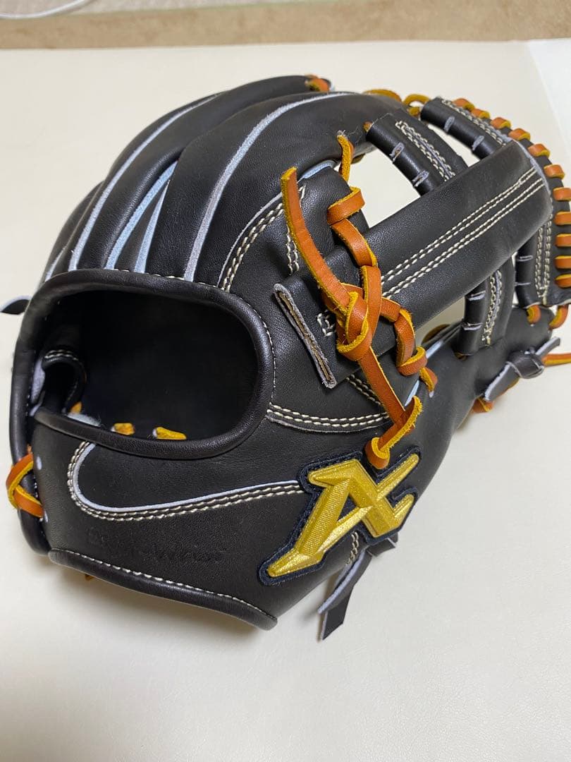 ATOMS硬式グローブ（内野手用）