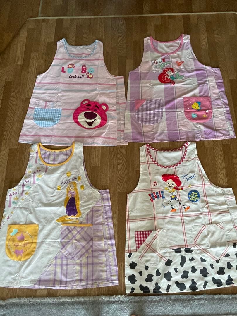 ディズニーキャラクターエプロン