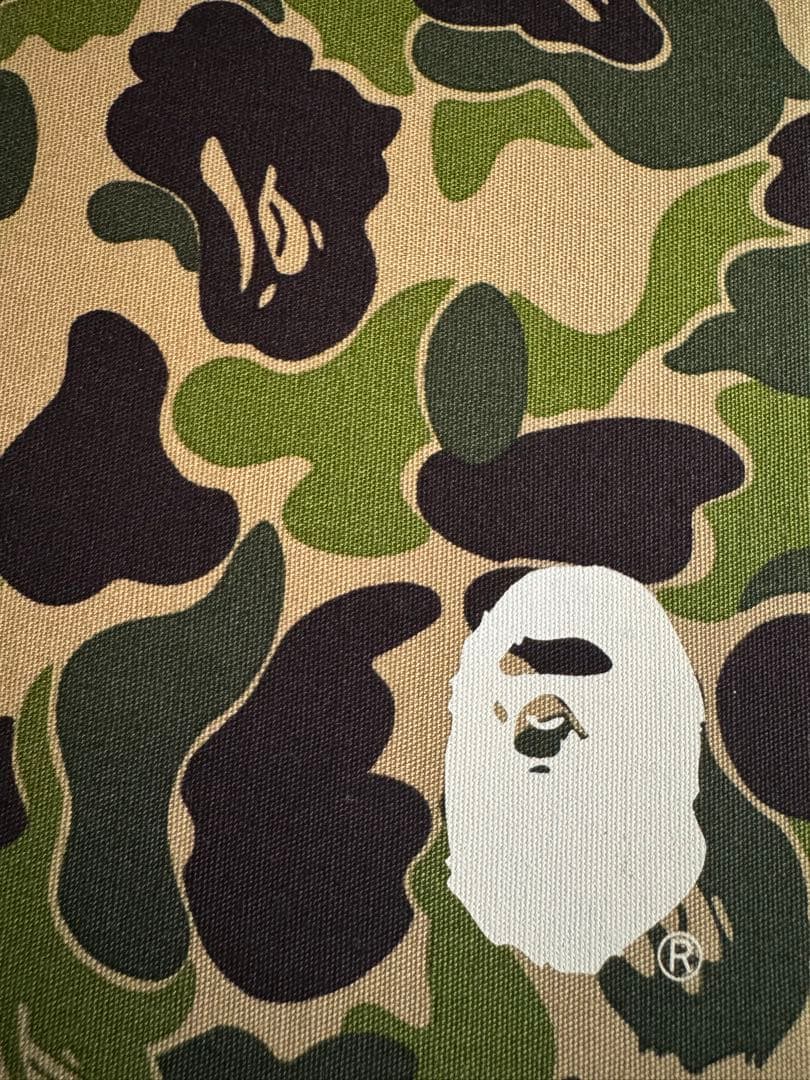 A BATHING APE カモフラージュ小物入れ