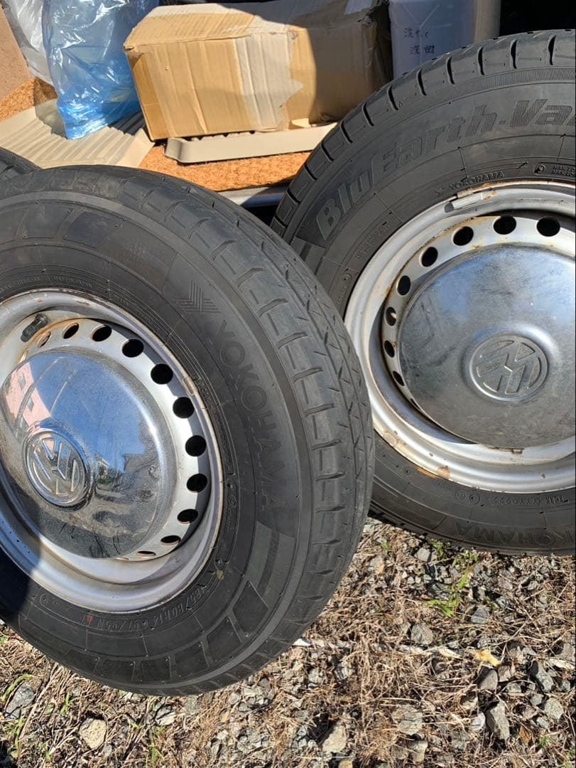 VW vanagon T3 ヴァナゴン 純正ホイールリングハブキャップ タイヤ付