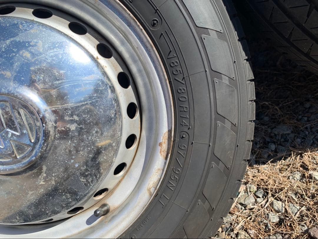 VW vanagon T3 ヴァナゴン 純正ホイールリングハブキャップ タイヤ付