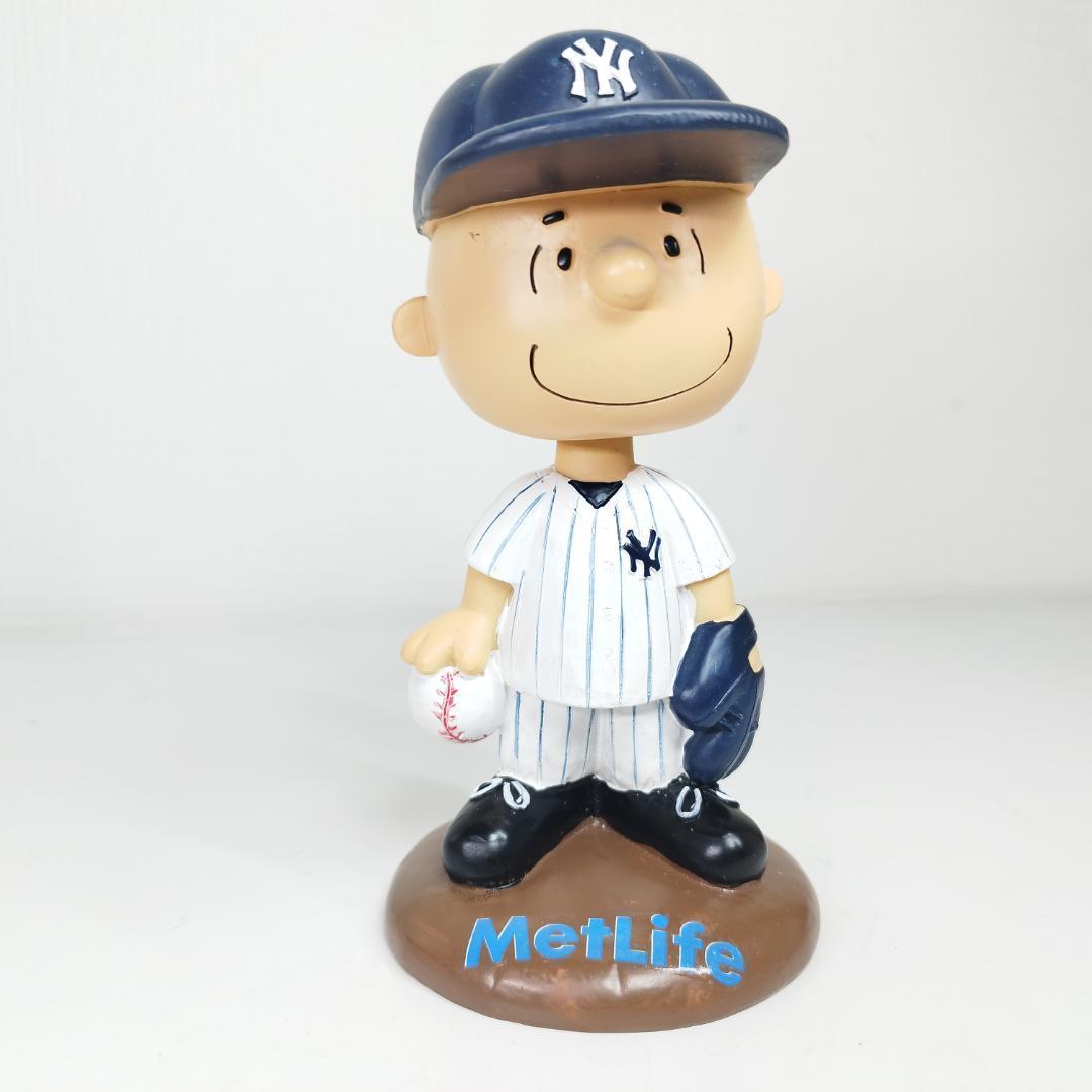 チャーリー・ブラウン ヤンキース ボブルヘッド フィギュア ピーナッツ III2