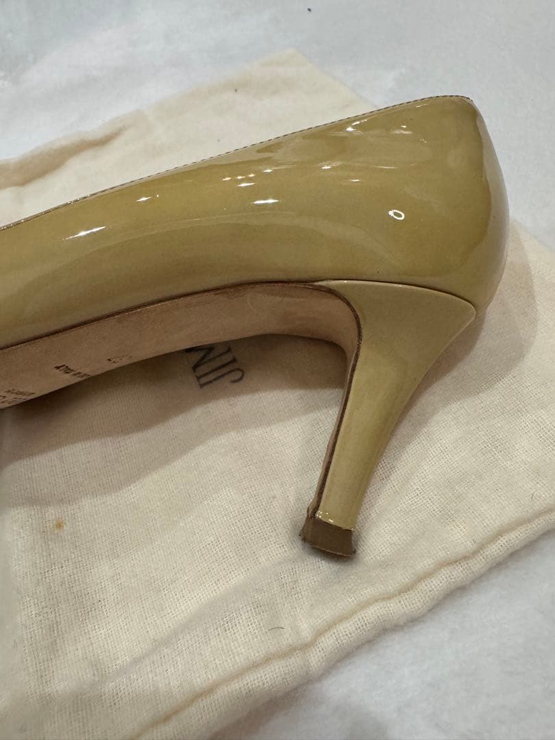 JIMMY CHOO24.0cm パンプス ベージュ エナメル