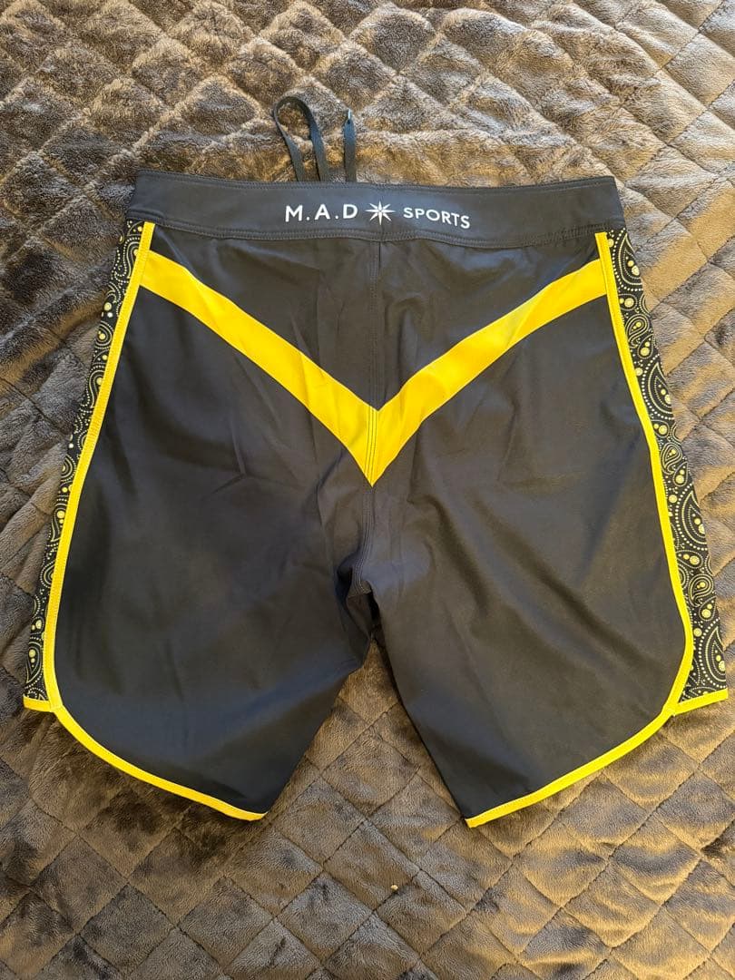 madsports サーフパンツ 未使用30インチ