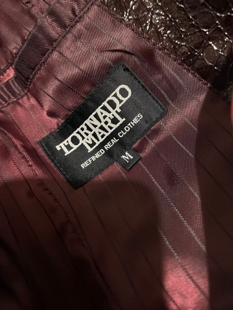 tornado mart Python コート