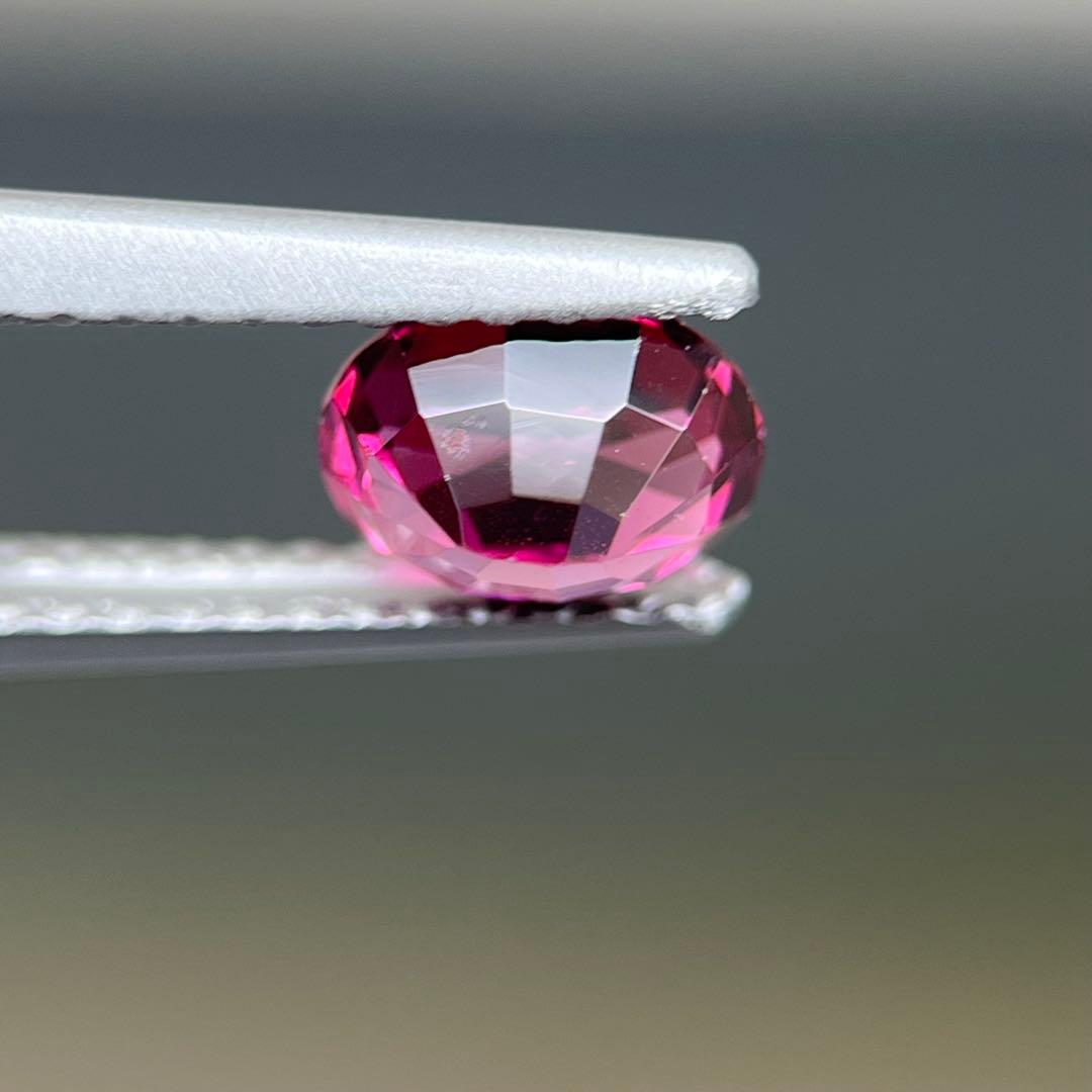 スリランカ産非加熱天然ロードライトガーネットルース