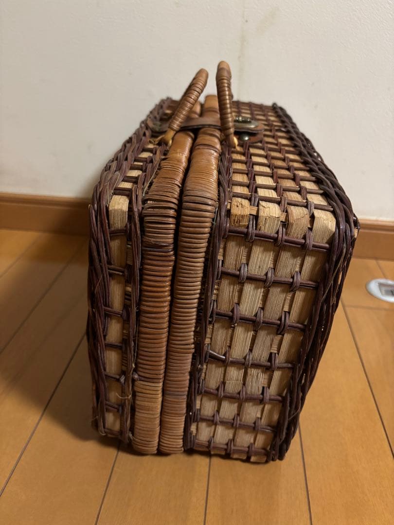 ピーターラビットティーセット　バスケット付き