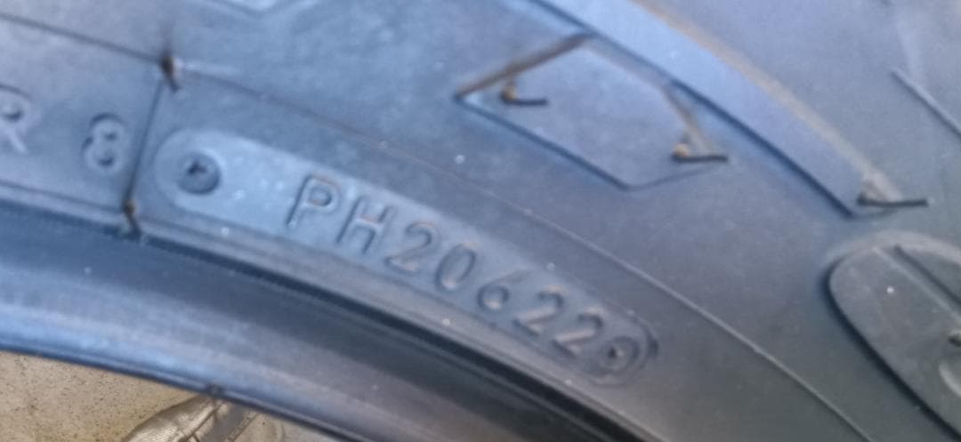 その①未使用2022年日本製305/55R20ニットーテラグラップラーG2　2本