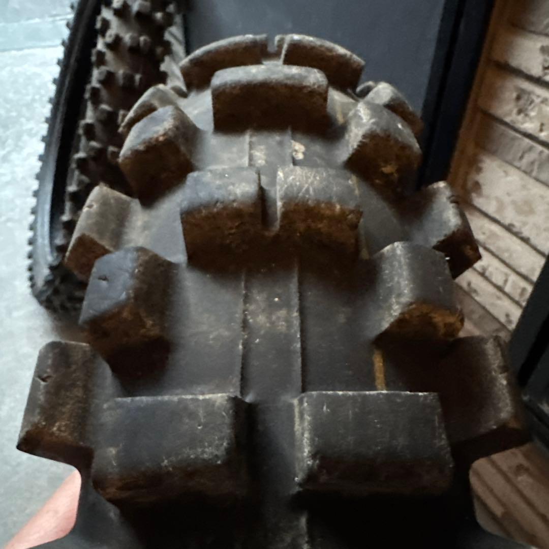 中古オフロードタイヤ　IRC VX30前後セット