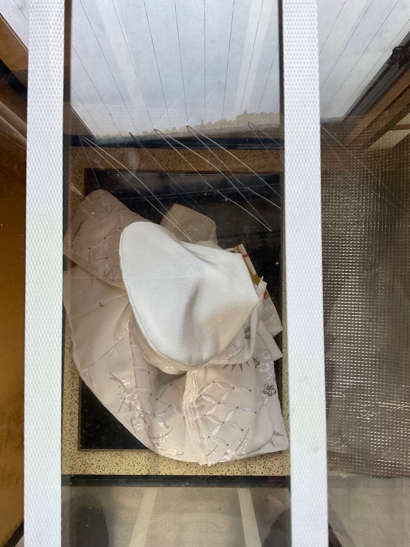 純白・花嫁人形。ガラスケース付き、梱包箱付き【新品・未使用品　作者不明？美品】。