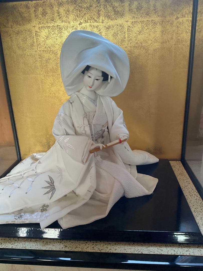 純白・花嫁人形。ガラスケース付き、梱包箱付き【新品・未使用品　作者不明？美品】。