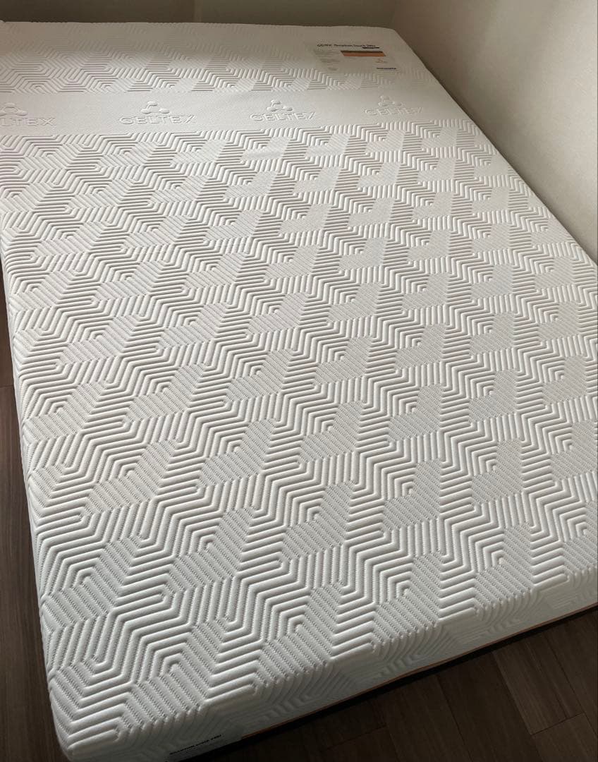 GELTEX® Quantum Touch 240 ダブル　ベッドフレーム付き