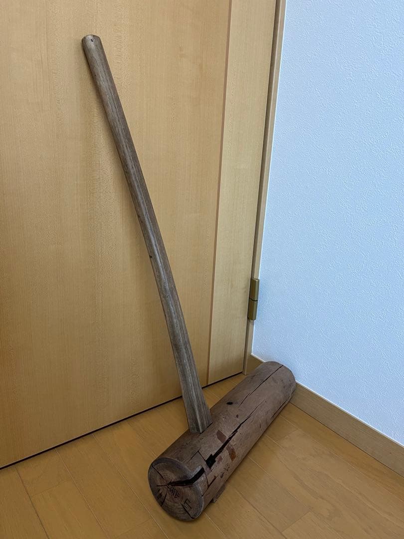 餅つき用の杵（きね）