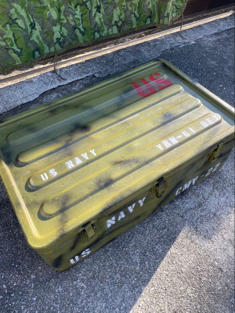 【USA製】ミリタリー　アルミコンテナ