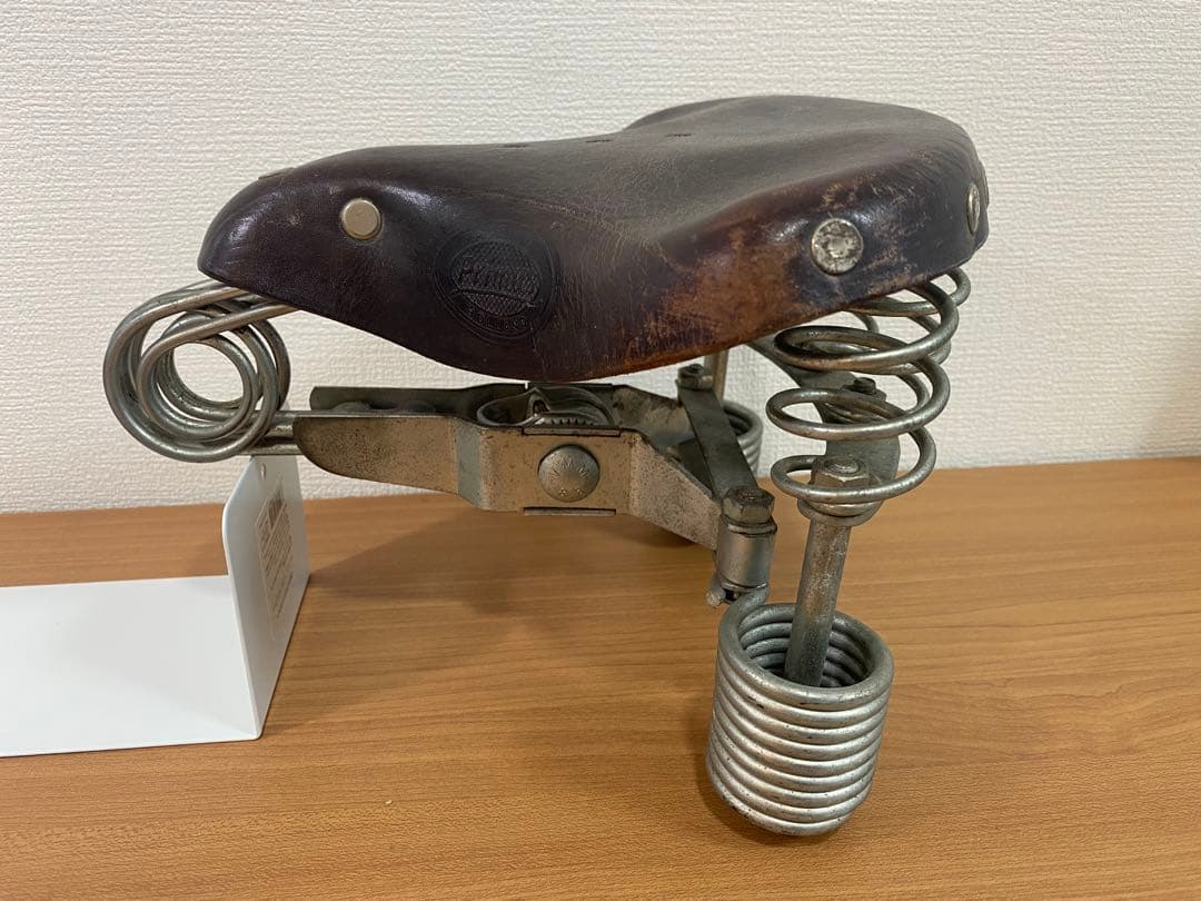 オランダ製　Lepper社　自転車用　ブラウン　レザーサドル