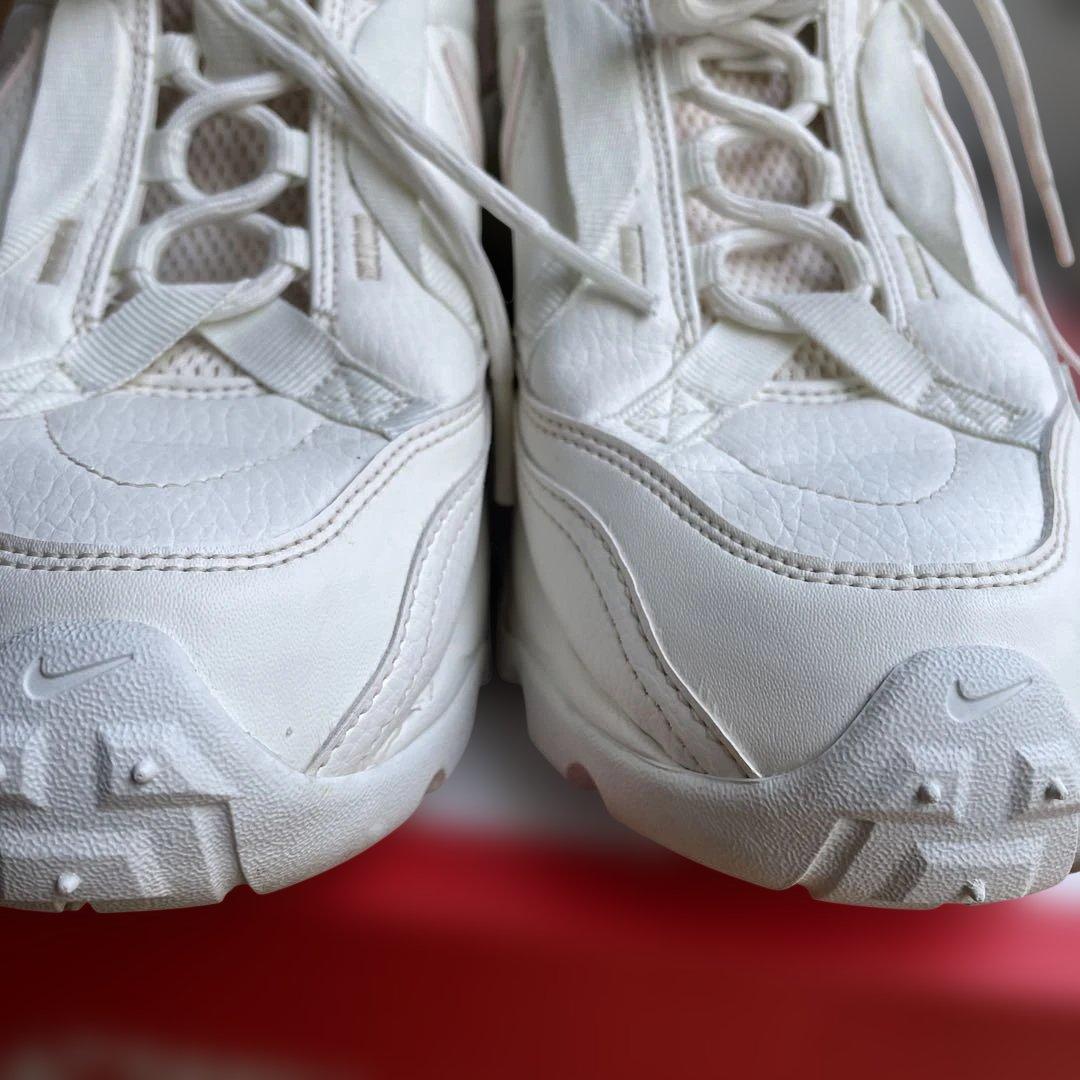 Nike ＴＣ7900 25.5センチ人気モデルホワイト スニーカー