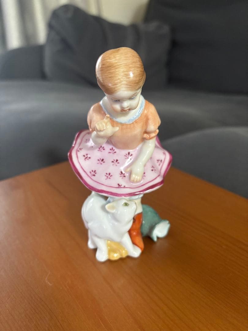 Herend ヘレンドフィギュリン 陶器人形少女と猫