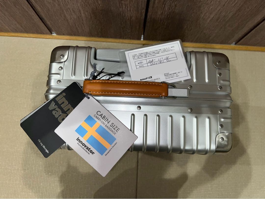 イノベーター スーツケースINV1811STP Sterling Silver