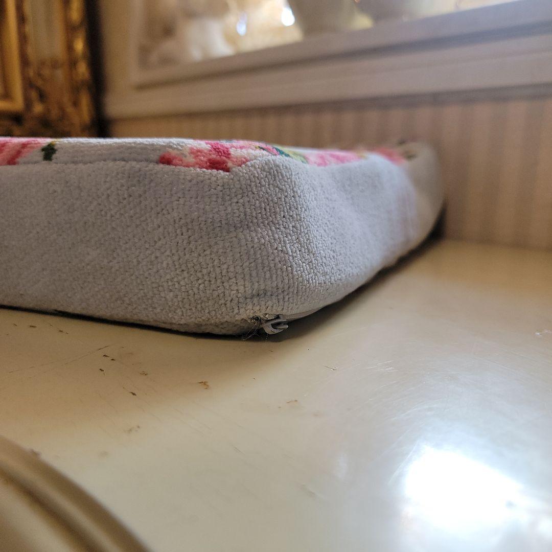 フェイラー　ローズ柄ジェルクッション厚型　座布団　40cm角