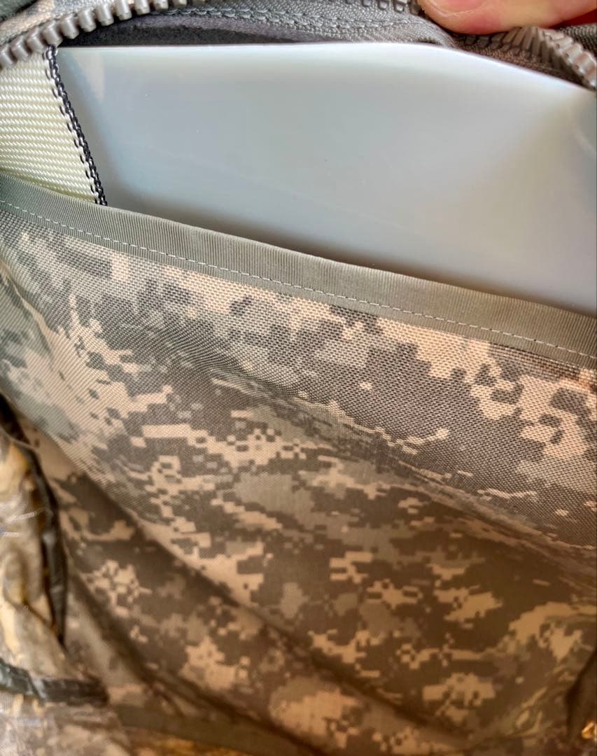 米軍放出品 未使用品 レア品MOLLE2アサルトパック リュック バックパック②