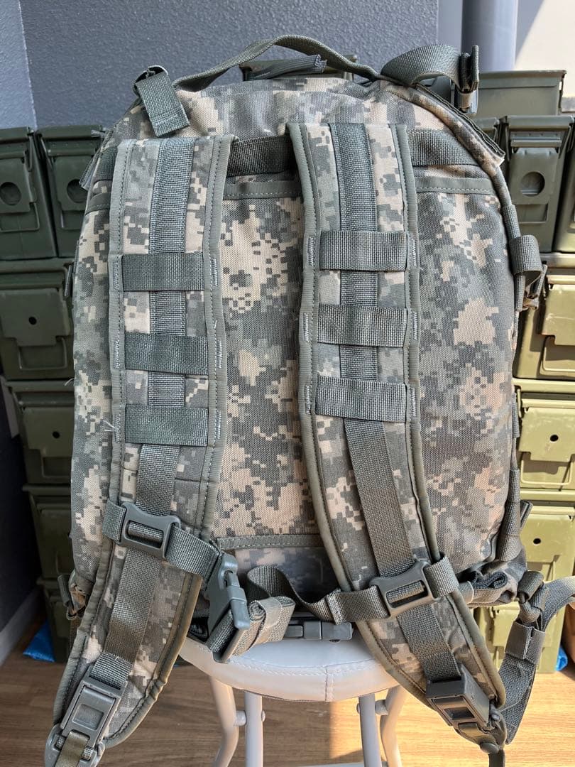 米軍放出品 未使用品 レア品MOLLE2アサルトパック リュック バックパック②