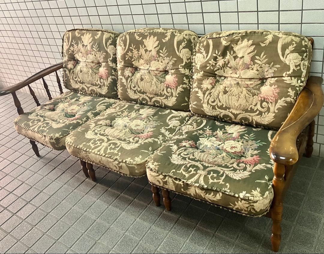 karimoku カリモク コロニアル 3人掛けソファ（セパレート） クラシック