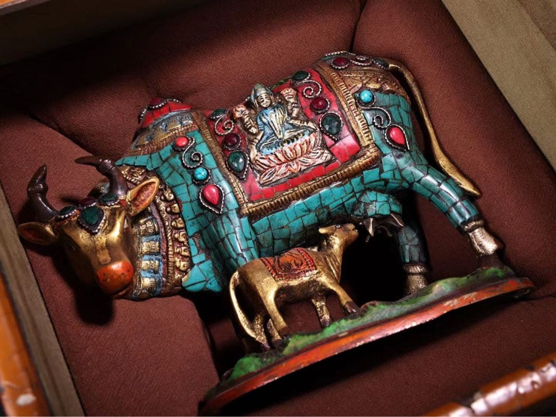 貴重品、旧蔵希少、精銅、象眼宝石、彩色蒔絵母子牛