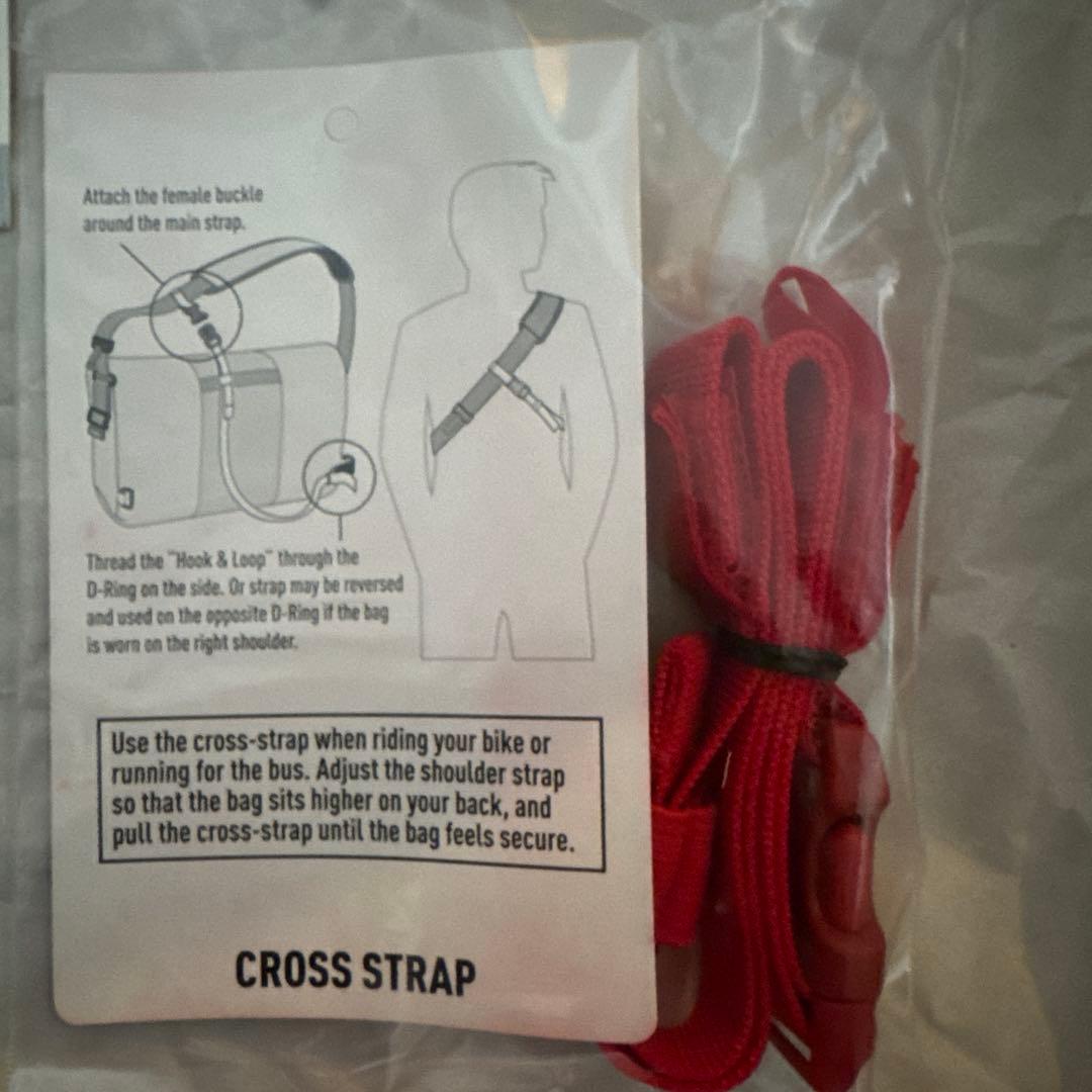 TIMBUK2 レッド メッセンジャーバッグ