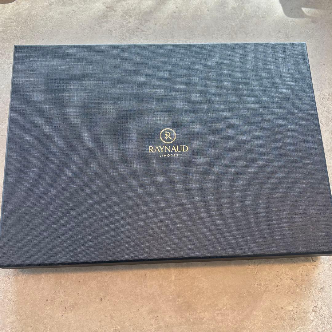 ヴァンクリ　イヤーズギフト　RAYNAUD ホワイトオーバルプレート