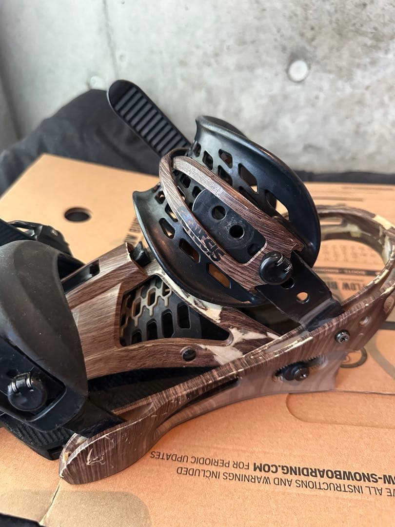 Burton バートンGENESIS ジェネシス　ビンディング　Re:Flex