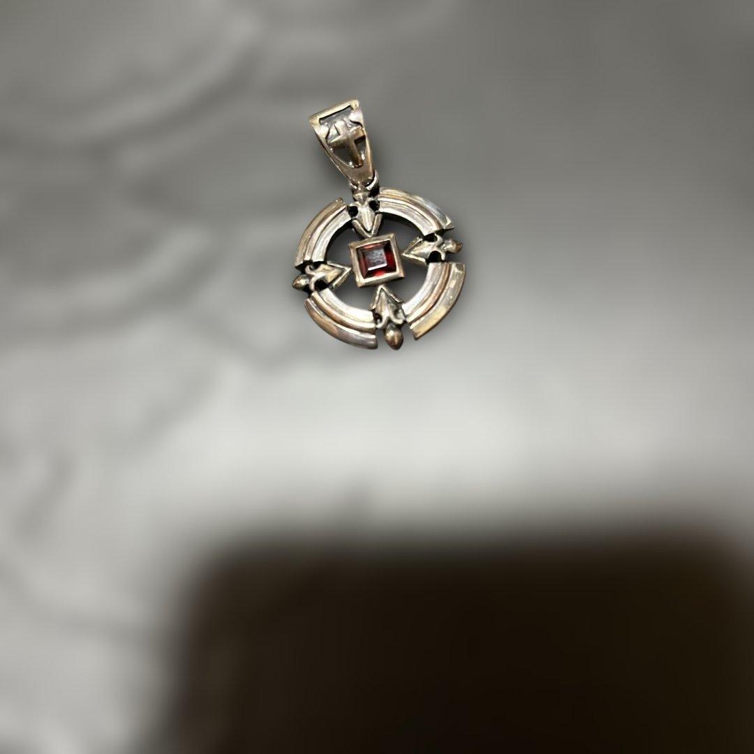 ロードキャメロット　ペンダント