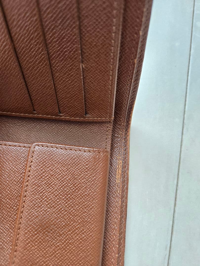 ルイヴィトン折りたたみ財布