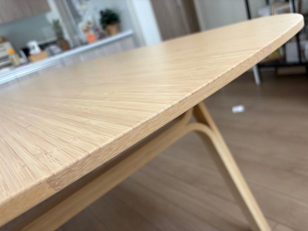 【IKEA】6人用ダイニングテーブル ヴォックスローヴ