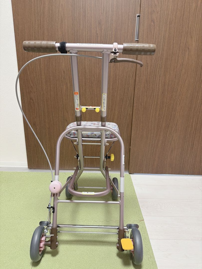 新品同様　幸和製作所　シルバーカー　プチカ SICP01　フラワー