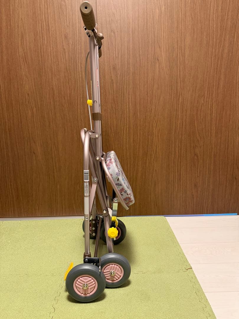 新品同様　幸和製作所　シルバーカー　プチカ SICP01　フラワー